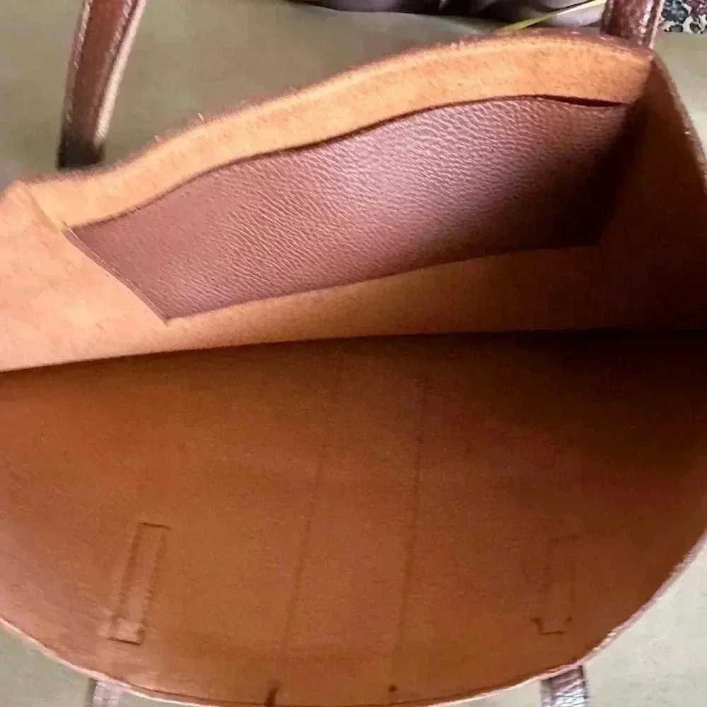 Vegan Pebble Leather Tote Bag Brown Vince Camuto 17 x 12 NWOT - Picture 6 of 9